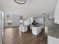 1425 Victoria Boulevard