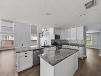 1425 Victoria Boulevard