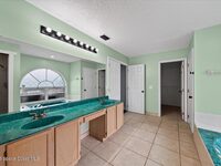 1425 Victoria Boulevard