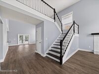 1425 Victoria Boulevard