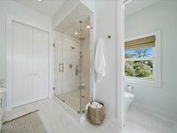 2805 S Tropical Trail
