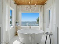 2805 S Tropical Trail