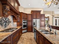 1275 Tuckaway Drive