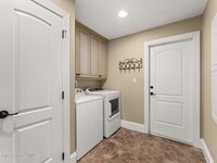 1275 Tuckaway Drive