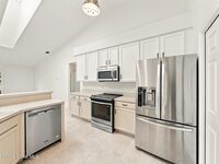423 Vizcaya Court
