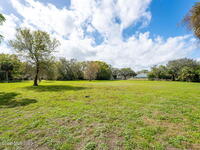 9035 Ellis Road