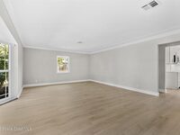 517 N River Oaks Drive