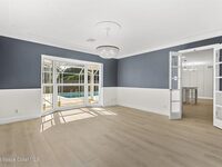 517 N River Oaks Drive