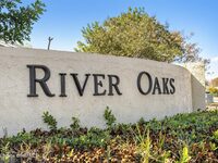 517 N River Oaks Drive