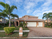 922 Balmoral Way