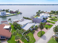 4 Willow Green Drive