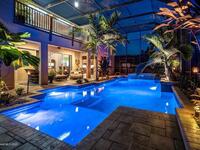3696 Peninsula Circle