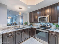 93 Delannoy Avenue Unit #1002