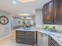 93 Delannoy Avenue Unit #1002