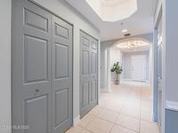 93 Delannoy Avenue Unit #1002