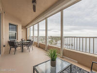 93 Delannoy Avenue Unit #1002