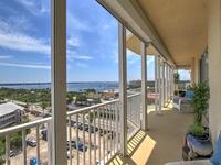 93 Delannoy Avenue Unit #906