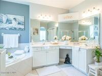 3566 Peninsula Circle