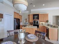 1140 Starling Way