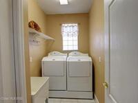 1140 Starling Way