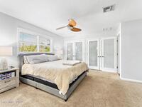 220 Pineapple Street