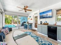 220 Pineapple Street