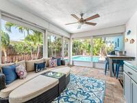 220 Pineapple Street