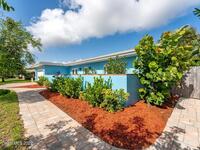 220 Pineapple Street