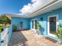 220 Pineapple Street