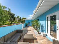 220 Pineapple Street
