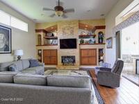 834 Chatsworth Drive