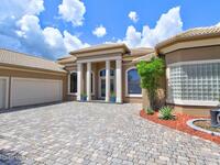 834 Chatsworth Drive