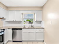 110 Citrus Boulevard